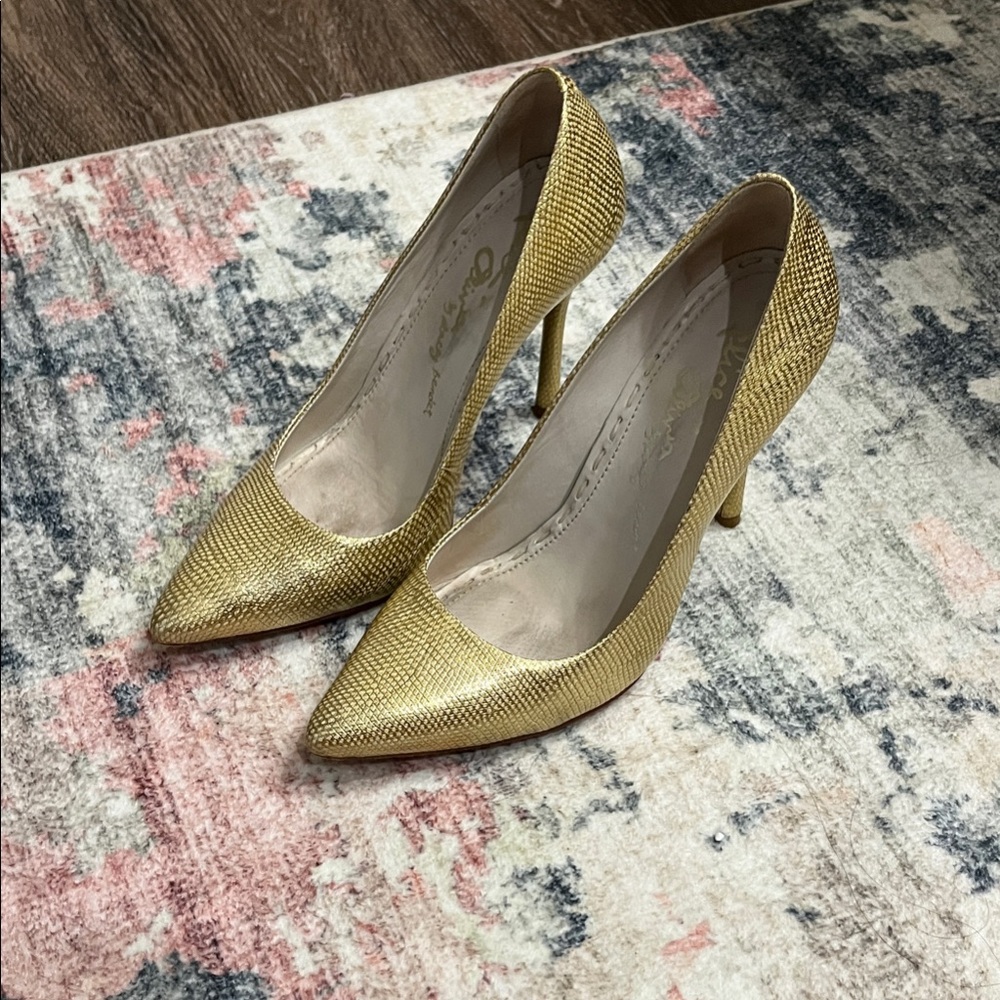Alice + Olivia Gold Stiletto Pumps